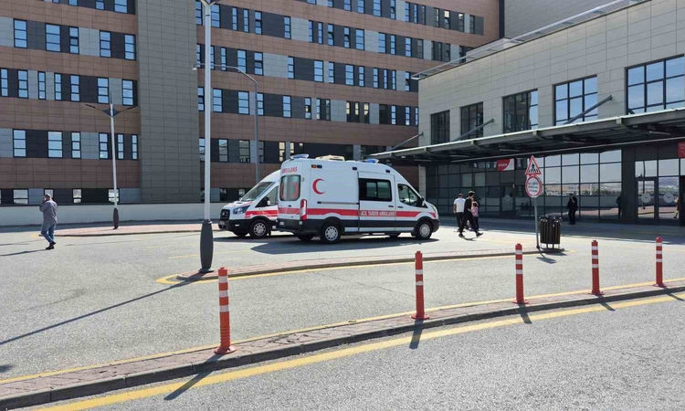 Gündemden Son Bilgiler: Eskişehir Mihalıççık'ta akıma kapılan 12 yaşındaki çocukta yüzde 70 yanık oluştu: Geli