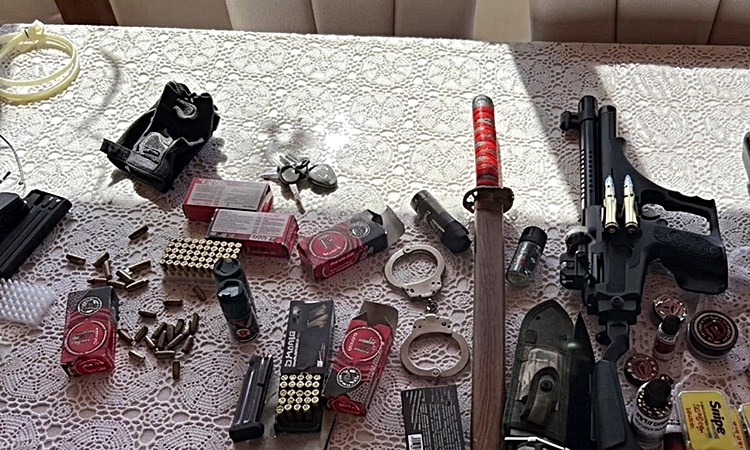 Gündemden Son Bilgiler: Ev sahibi çifti öldüren kiracının evinden çok sayıda silah çıktı | İşte Tüm Ayrıntılar