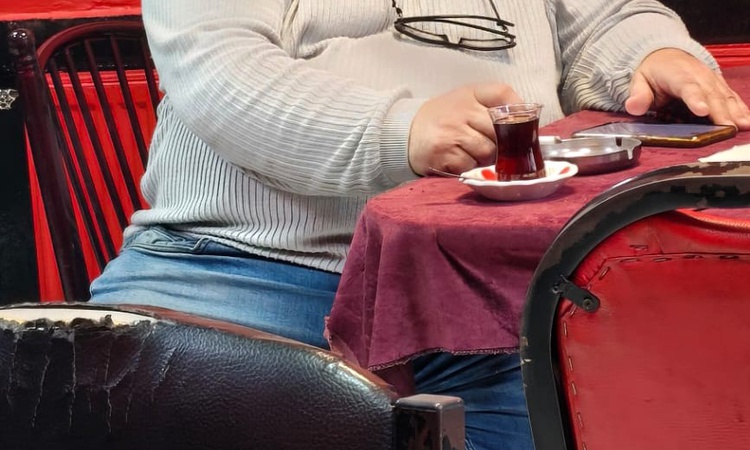 Gündemden Son Bilgiler: Fatih'te kıraathane merdivenlerinden düşen 64 yaşındaki adam yaşamını yitirdi - Son Da