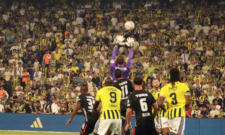 Gündemden Son Bilgiler: Fenerbahçe derbide Beşiktaş'a 2-1 mağlup