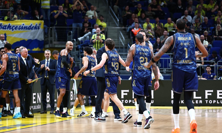 Gündemden Son Bilgiler: Fenerbahçe Tarfin, Euroleague'de Zalgiris Kaunas'ı 99-80 mağlup etti