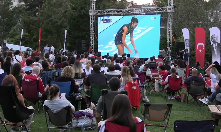 Gündemden Son Bilgiler: "Filenin Sultanları" Avrupa şampiyonu - Son Dakika Bilgileri