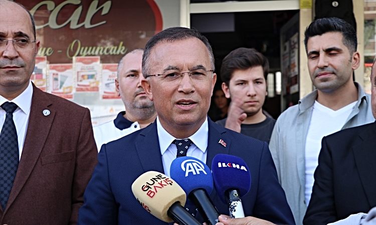 Gündemden Son Bilgiler: Gaziantep'te ihtiyaç sahibi öğrencilere kırtasiye desteği devam ediyor