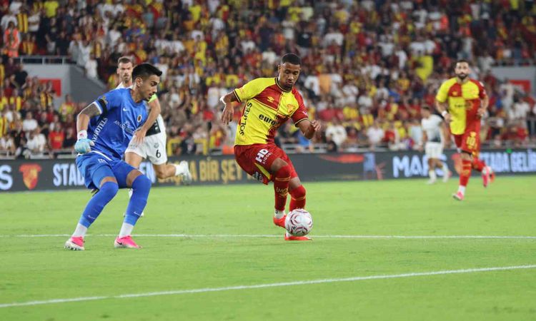 Gündemden Son Bilgiler: Göztepe ve Gençlerbirliği İlk Yarıda Golsüz Berabere: Gelişmeler Takip Ediliyor