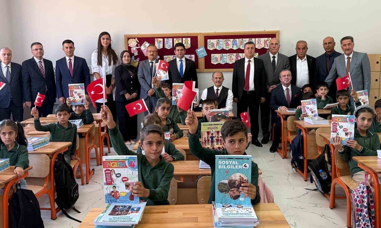 Gündemden Son Bilgiler: Hakkâri’de 60 bin 712 öğrenci yeni eğitim yılına resmen start aldı ve Merak Edilenler