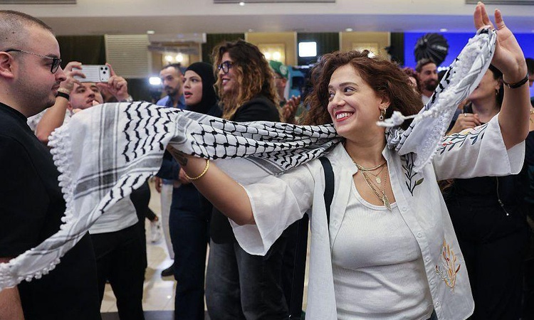 Gündemden Son Bilgiler: İsrail'de Likud en büyük parti olarak öne çıktı, sağcı blok 61 sandalyeye yakın: Geliş