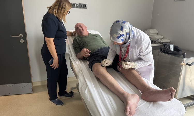 Gündemden Son Bilgiler: İstanbul'daki bakım merkezinde Alzheimer ve demans hastaları atölyelerle hayata tutunu
