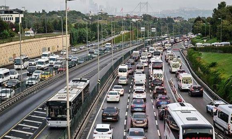 Gündemden Son Bilgiler: İstanbul'da trafik var mı? SON DAKİKA! 15 Eylül Salı hangi ilçelerde trafik var, hangi