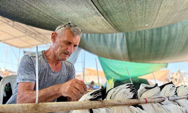 Gündemden Son Bilgiler: İzmir’de balıkçılar yeni av sezonu için gün sayıyor ve Merak Edilenler