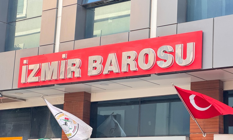 Gündemden Son Bilgiler: İzmir Barosu, Ağdemir'in 70 avukatın hakim ve savcı olduğu sözüne suç duyurusu yaptı |