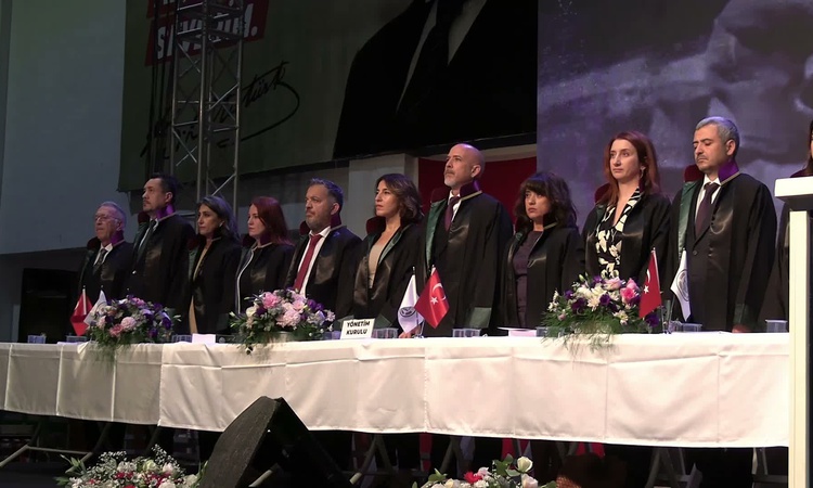 Gündemden Son Bilgiler: İzmir Barosu Genel Kurulu'nda ilk gün mali denetim eleştirisiyle tamamlandı - Son Daki