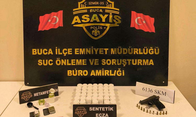 Gündemden Son Bilgiler: İzmir Buca'da 7 suçtan 1 yıl 8 ay hapis cezasıyla aranan Z.P. yakalandı ve Merak Edile
