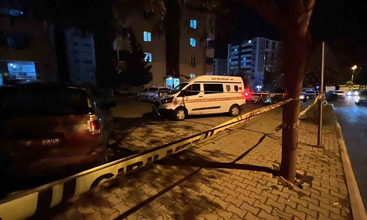 Gündemden Son Bilgiler: Kahramanmaraş Onikişubat'ta halı yıkamacıda bıçaklı kavgada 2 kişi yaralandı - Son Dak