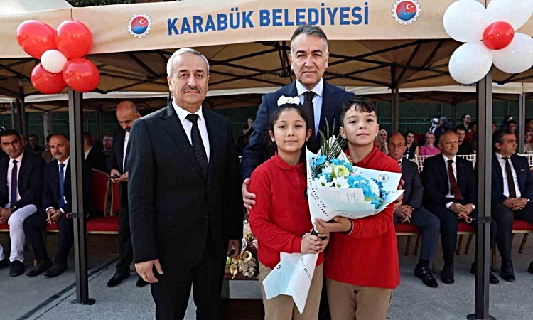 Gündemden Son Bilgiler: Karabük’te İlköğretim Haftası kutlandı | İşte Tüm Ayrıntılar