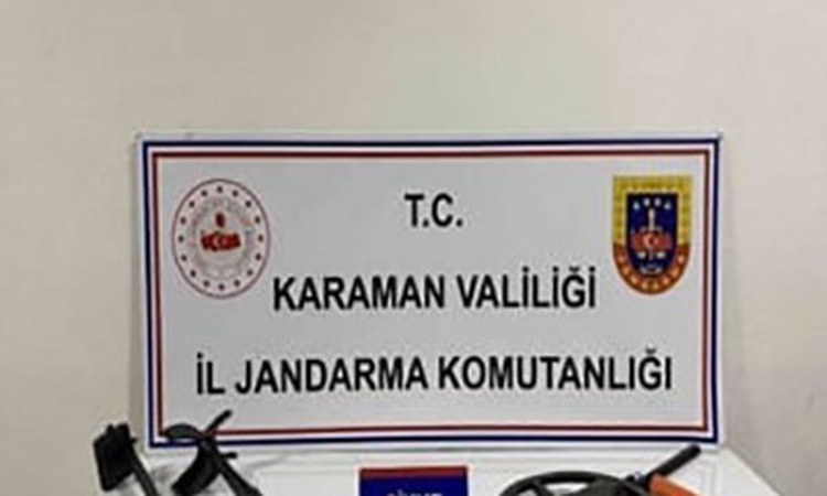 Gündemden Son Bilgiler: Karaman'da jandarmanın denetiminde 80 aranan kişi yakalandı, 12'si hakkında tutuklama