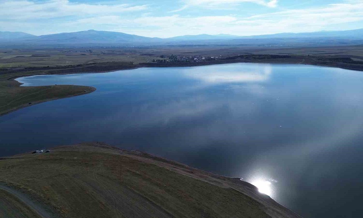 Gündemden Son Bilgiler: Kars'a içme suyu sağlayan Bayburt Barajı sonbahar yağışlarıyla yüzde 80'e ulaştı ve Me
