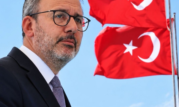 Gündemden Son Bilgiler: Kasapoğlu: "Cumhuriyet mirasımız, demokrasi nefesimiz, gençlik ise ikinci asırdaki ufk