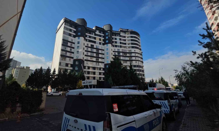 Gündemden Son Bilgiler: Kayseri Melikgazi'de kavga eden çift birbirini bıçakla yaraladı | İşte Tüm Ayrıntılar