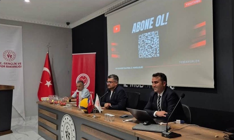 Gündemden Son Bilgiler: Kayseri'de voleybolda yeni oyun kuralları anlatıldı, altyapı kura çekimleri yapıldı