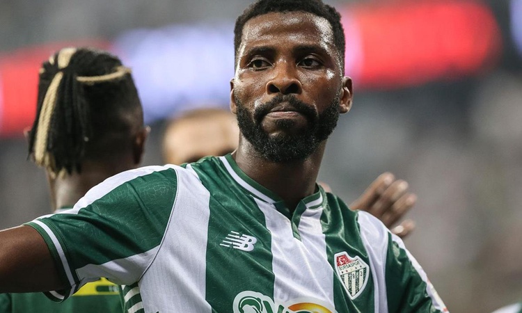 Gündemden Son Bilgiler: Kelechi Iheanacho kimdir? Metin Oktay'ın rekorunu geçen Bursasporlu golcü kaç yaşında,