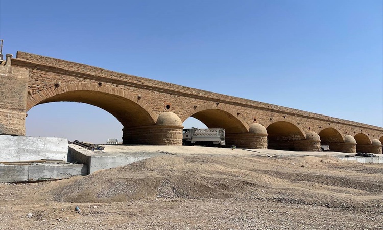 Gündemden Son Bilgiler: Kerkük Dakuk'ta 143 yıllık Osmanlı Köprüsü'nde kış öncesi temel güçlendirme resmen sta