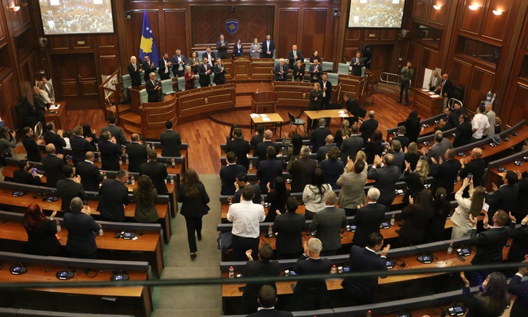 Gündemden Son Bilgiler: Kosova Meclisi, ASHAK Başkanı Justina Shiroka Pula'yı 81 oyla cumhurbaşkanı seçti ve M