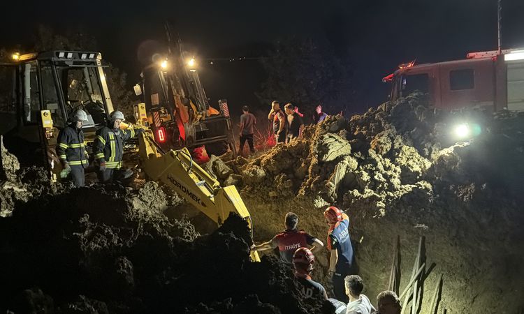 Gündemden Son Bilgiler: Su kuyusuna hortum bağlarken baba- oğul toprak altında kaldı: Gelişmeler Takip Ediliyo