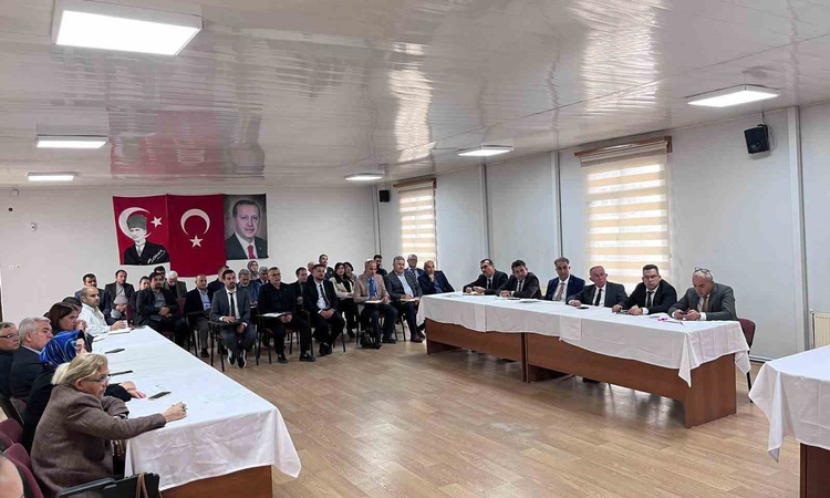 Gündemden Son Bilgiler: Manisa Sarıgöl'de okul güvenliği toplantısı Kaymakam Dalak başkanlığında yapıldı ve Me
