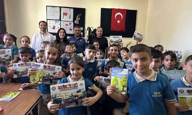 Gündemden Son Bilgiler: Minik öğrenciler Toplum Destekli Polislik Büro Amirliğini gezdi - Son Dakika Bilgileri
