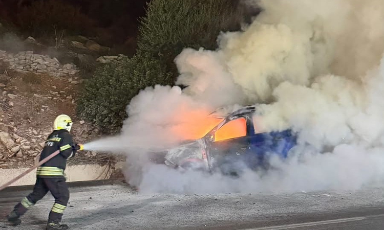 Gündemden Son Bilgiler: Muğla Bodrum Torba'da seyir halindeki otomobil alev aldı, itfaiye söndürdü | İşte Tüm