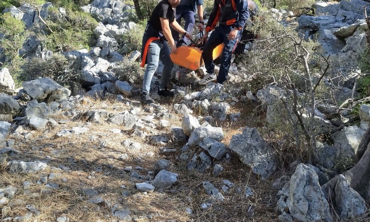 Gündemden Son Bilgiler: Muğla Ortaca'da trekking yaparken düşen Alman turist Andre Korb, AFAD ekibiyle kurtarı