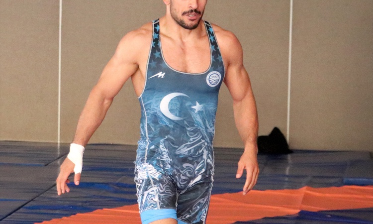 Gündemden Son Bilgiler: Muş'ta keşfedilen milli güreşçi Ahmet Yılmaz, Astana'da altın madalya hedefliyor - Son