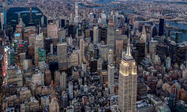 Gündemden Son Bilgiler: New York'ta 18 yaş altına yapay zeka sohbet robotu yasağı resmen start aldı - Son Daki