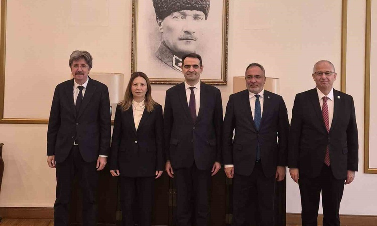Gündemden Son Bilgiler: OMÜ Rektörü Aydın, Pekin'de Büyükelçi Ünal'la akademik iş birliklerini ele aldı - Son