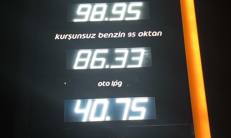 Gündemden Son Bilgiler: Osmaniye Kadirli'de otogaza 4 lira 90 kuruş fiyat artışı açıklandı, vatandaşlar tepki