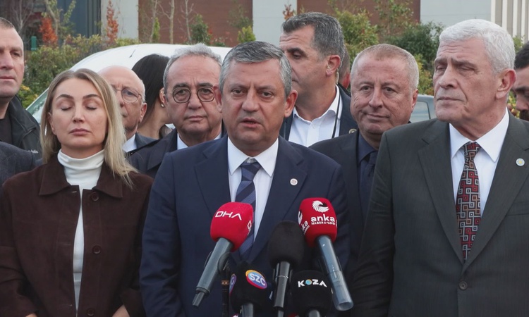Gündemden Son Bilgiler: Özgür Özel ve Müsavat Dervişoğlu, İmamoğlu savunması sonrası Silivri'de konuştu