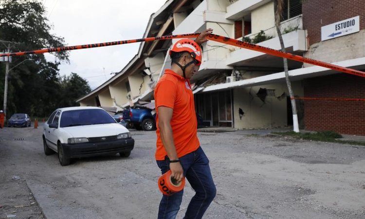 Gündemden Son Bilgiler: Panama Tocumen Havalimanı'nda her artçı sarsıntı sonrası uçuşlar geçici durduruluyor -