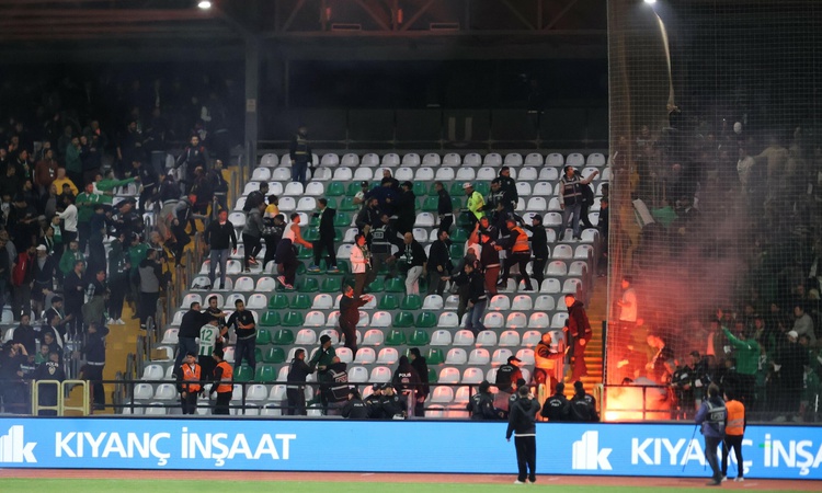 Gündemden Son Bilgiler: PFDK, Muğlaspor'a 140 bin TL, Bursaspor'a 90 bin TL para cezası verdi