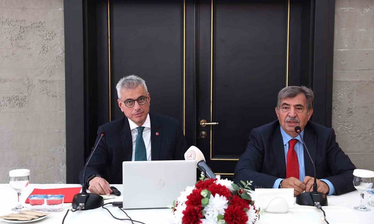 Gündemden Son Bilgiler: Sağlık Bakanı Memişoğlu, 13-17 yaş nüfusunun yüzde 30'unun sigara içtiğini söyledi | İ
