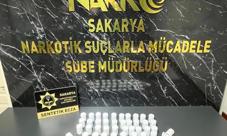 Gündemden Son Bilgiler: Sakarya'da düzenlenen uyuşturucu operasyonunda 3 şüpheli hakkında tutuklama kararı ver