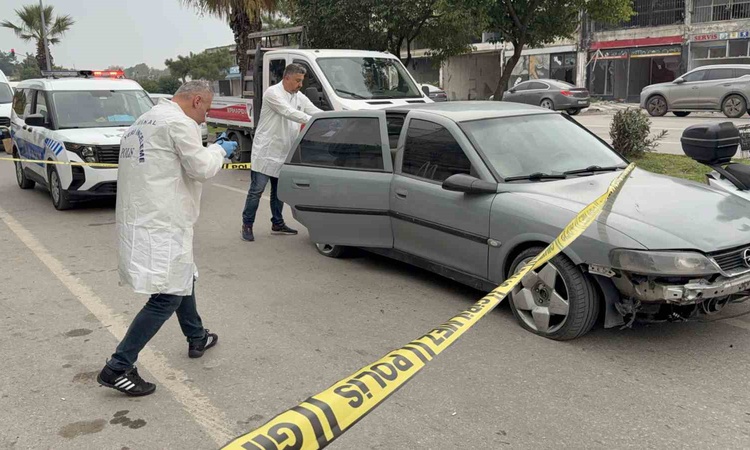 Gündemden Son Bilgiler: Samsun Canik'te aracının önü kesilen kişi bıçaklanarak yaralandı, lastikleri kesildi: