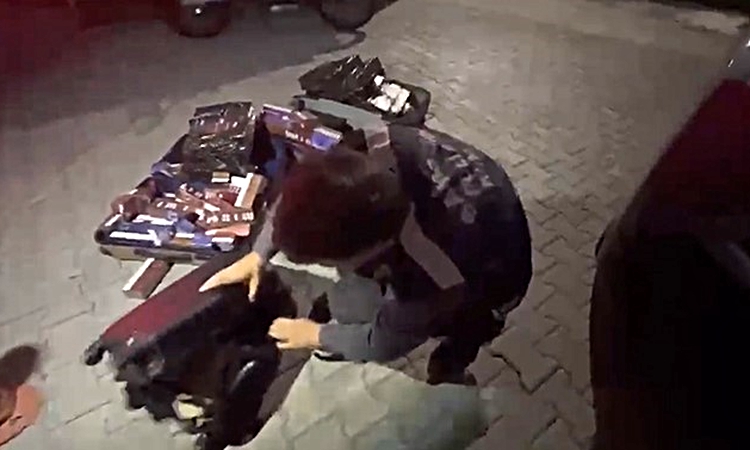 Gündemden Son Bilgiler: Samsun İlkadım'da kaçak tütün operasyonunda 2 kişi hakkında adli işlem başlatıldı - So