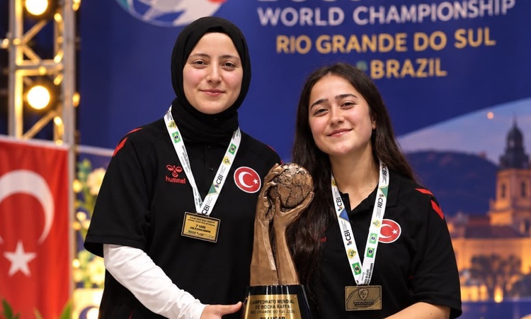 Gündemden Son Bilgiler: Samsunsporlu Selma Kalanç, Brezilya'da dünya üçüncüsü olarak bronz madalya kazandı