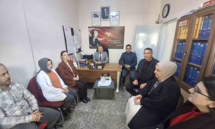 Gündemden Son Bilgiler: Sarıgöl'de Milli Eğitim Müdürü Demirtaş, Çanakçı okullarında öğretmenlerle buluştu