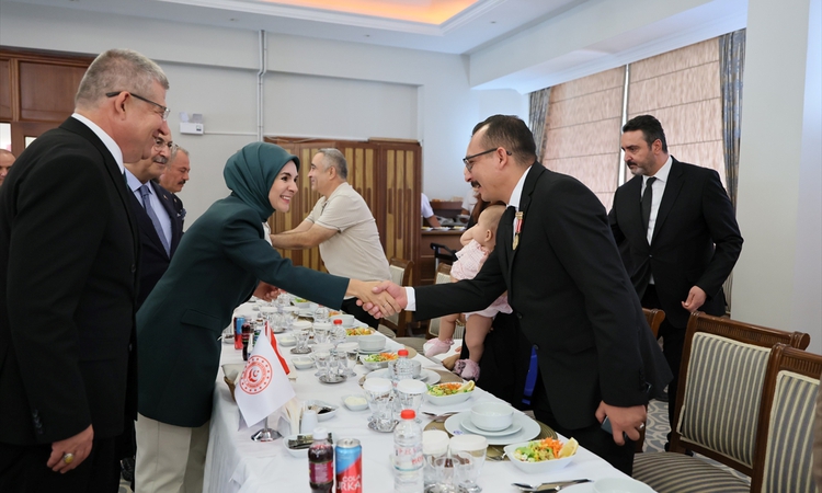 Gündemden Son Bilgiler: "Şehit Ailelerimiz ve Gazilerimizle Birlik ve Vefa Buluşması"nın 27'ncisi Denizli'de y