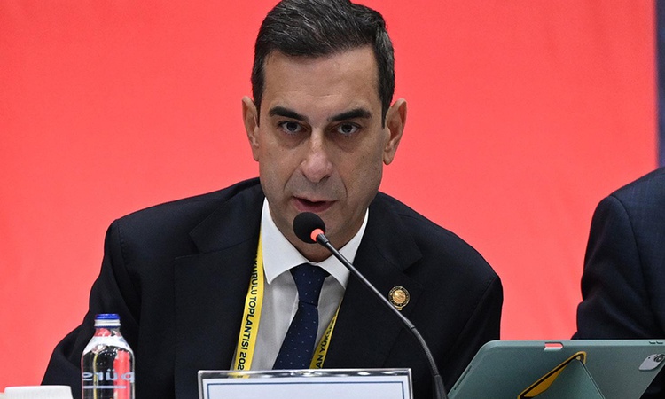 Gündemden Son Bilgiler: Şekip Mosturoğlu'ndan çok sert sözler: Ligin şampiyonlarını belirlediler ve Merak Edil