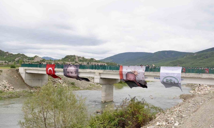 Gündemden Son Bilgiler: Sinop Durağan'da DSİ'nin taşkın projesinde Hacıoğlan-Yeşilkent Köprüsü açıldı: Gelişme