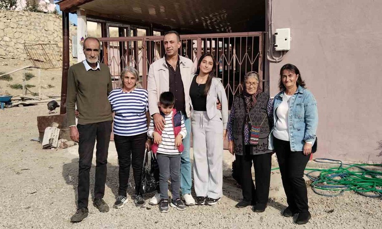 Gündemden Son Bilgiler: Sivas Divriği'de aracı arızalanan Alman gezgin, 11 gün köylü ailenin misafiri oldu: Ge