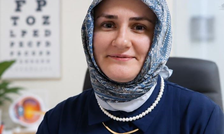 Gündemden Son Bilgiler: Sivas Numune Hastanesi'nden Op. Dr. Eroğlu, blefarit ve meibomitte hijyeni vurguladı |