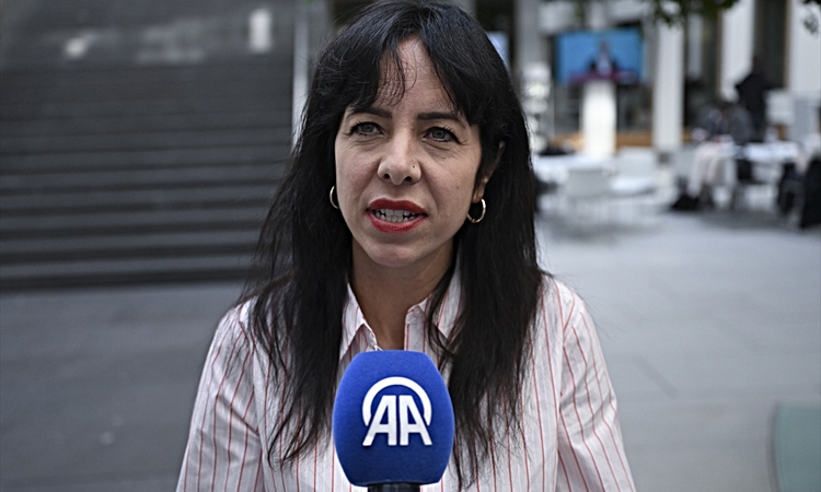 Gündemden Son Bilgiler: Sol Parti adayı Elif Eralp Berlin seçim başarısında göçmen desteğini vurguladı | İşte